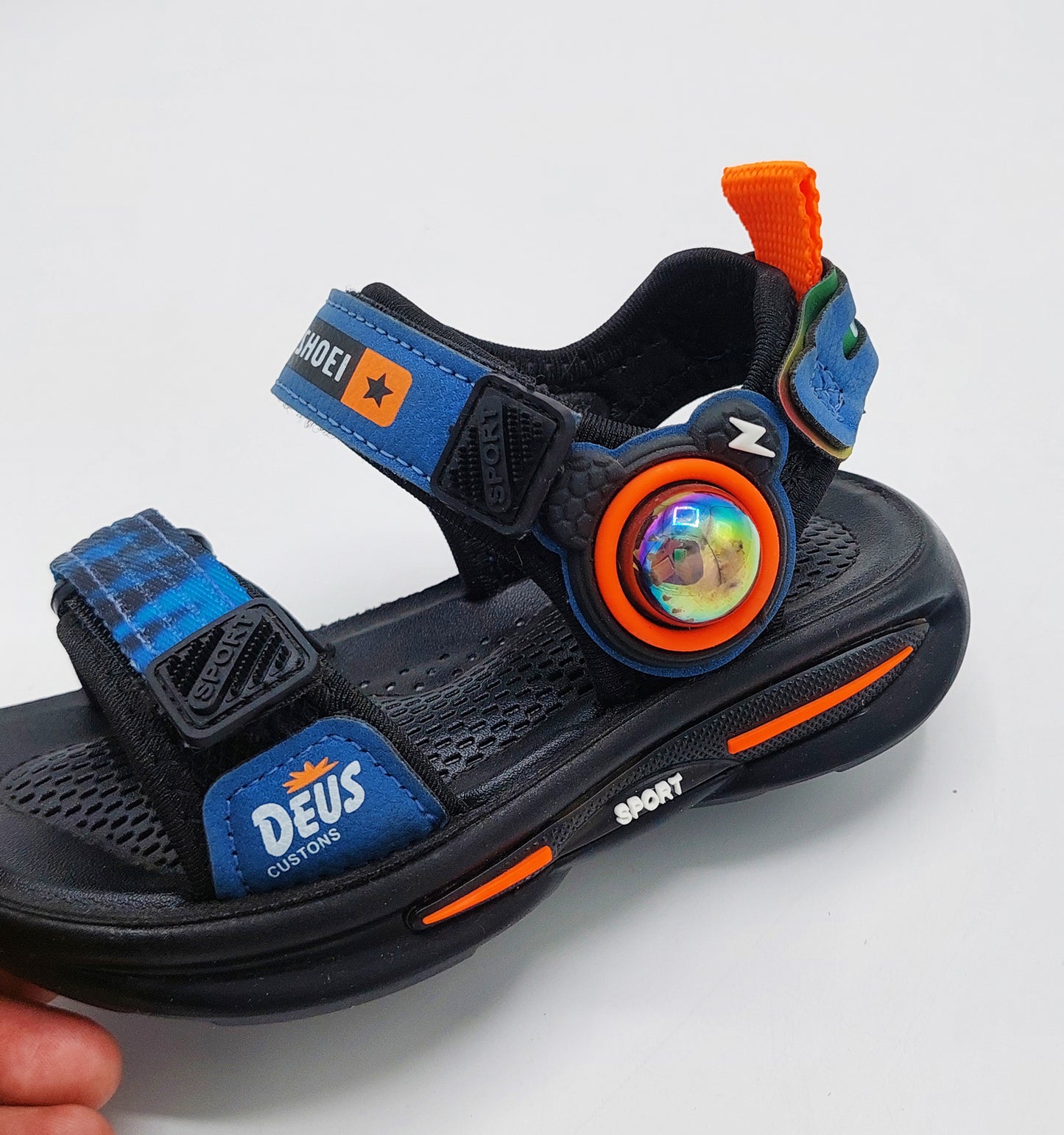 Soft Sole Trendy Look New Design Sandals For Kid's In Three Different Colours - 515B