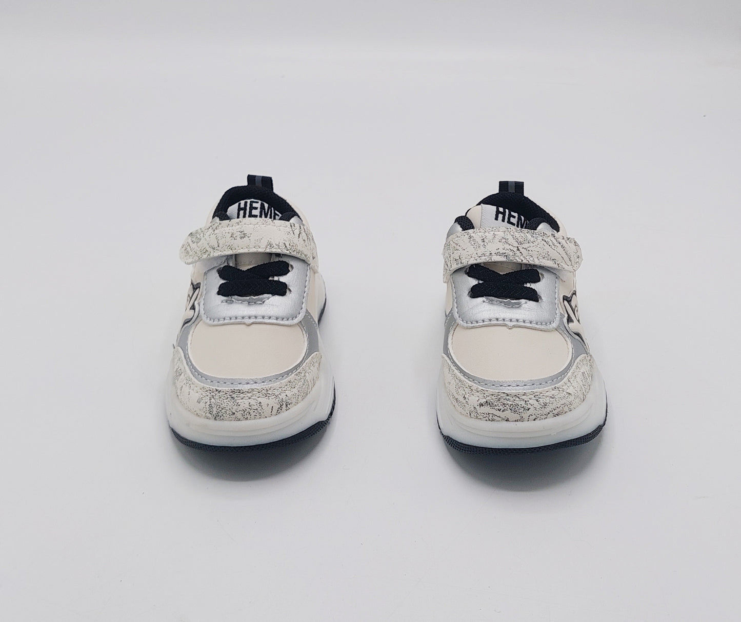Trendy Looking LED Sole Sneakers For Kids - M14