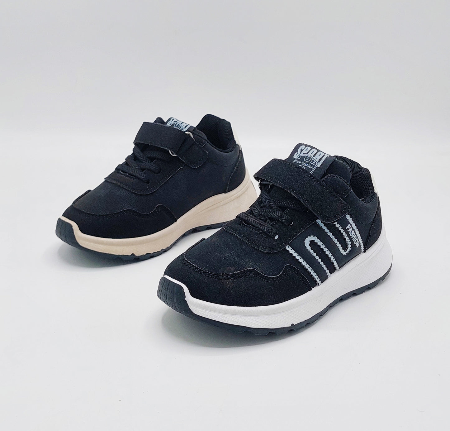 Premium Quality Sneakers For Boys - 811 (Black)