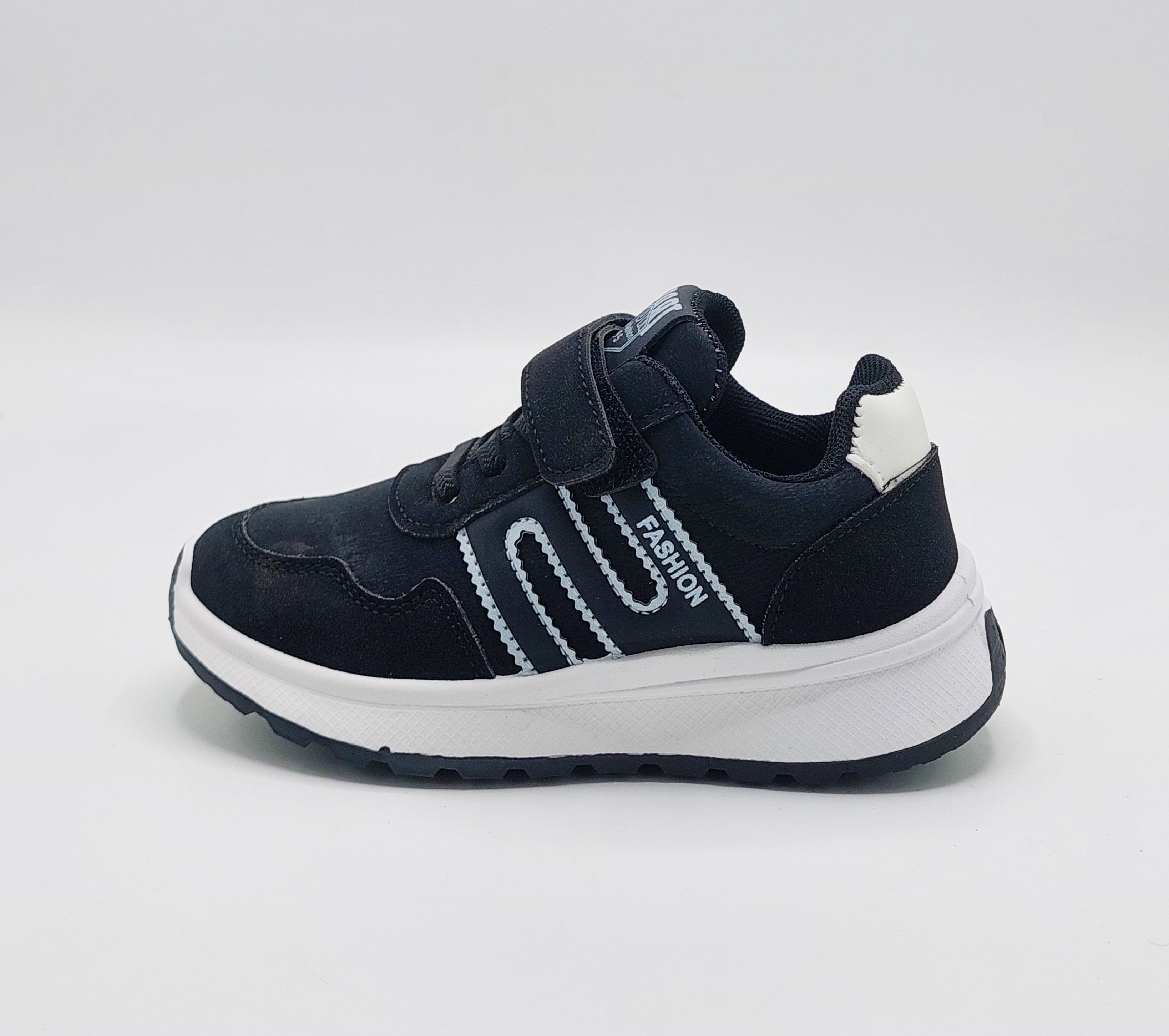 Premium Quality Sneakers For Boys - 811 (Black)