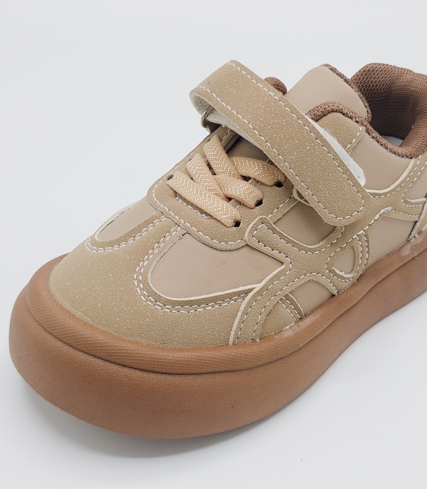 Trendy Looking Sneakers for Boys - art (Brown)
