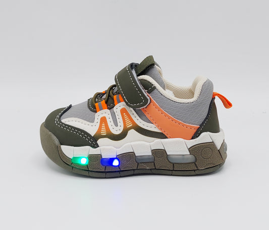Lights In Sole Trendy Look Sneakers for Kids - BRV1 (Green)