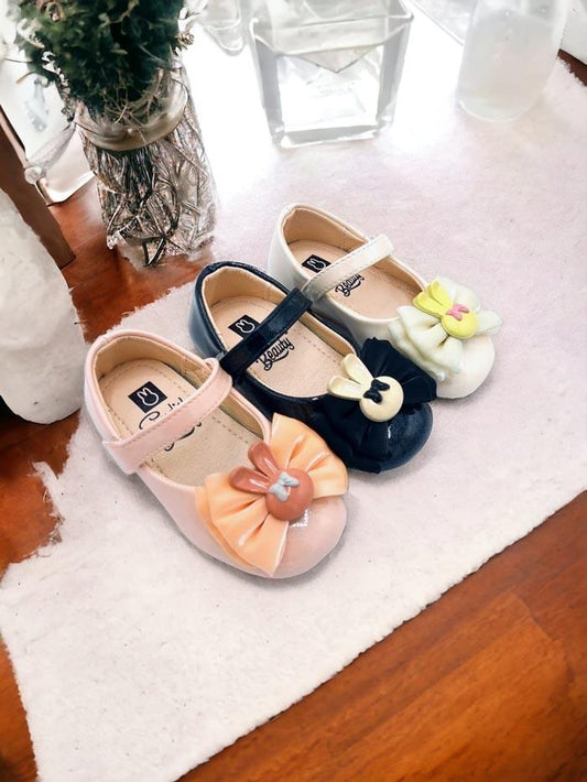 Beautiful Design Pumps for Kids - E2