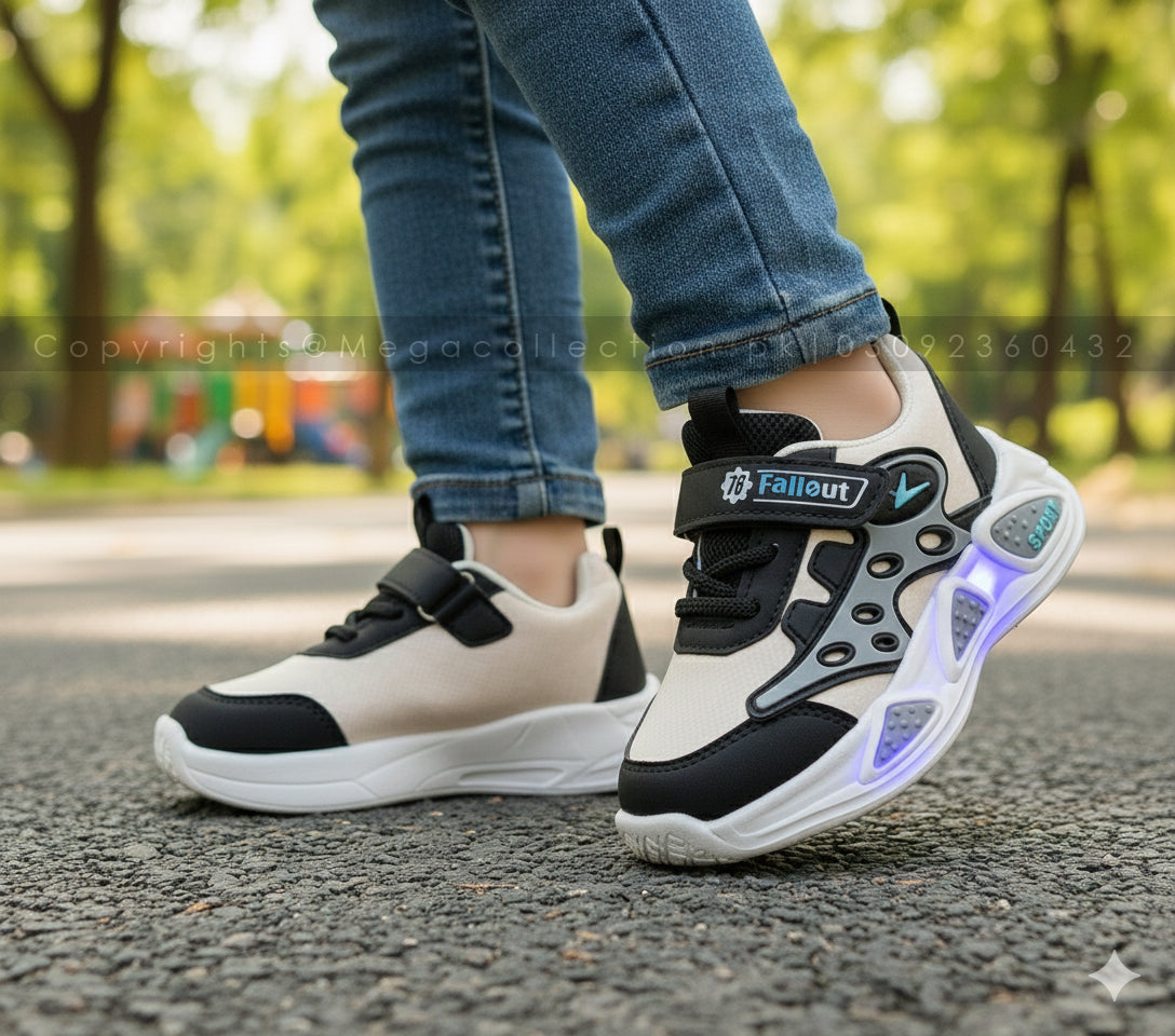 Lights in Sole Trendy Look Sneakers for Kids - OB62
