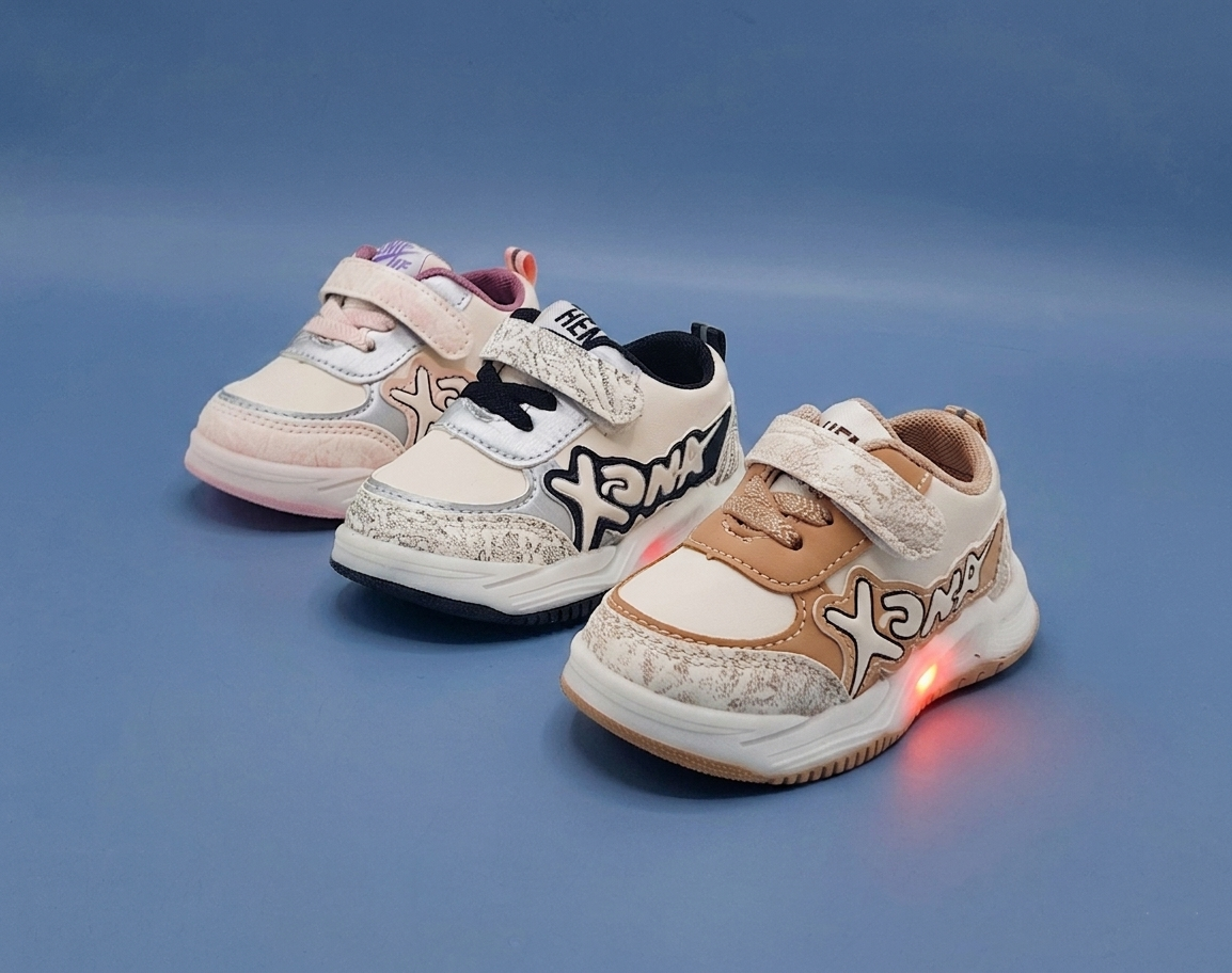 Trendy Looking LED Sole Sneakers For Kids - M14