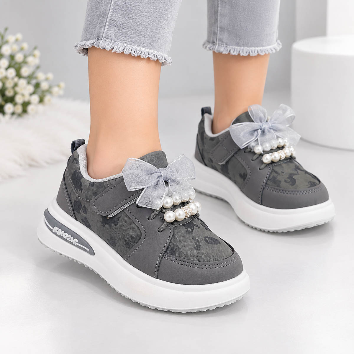 Beautiful Design Fancy Look Sneakers for Kids Girls - 818890 (Gray)