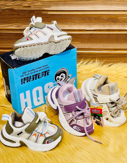 Light-Weight Trendy Look Soft Sole Sneakers for Kids - RY318