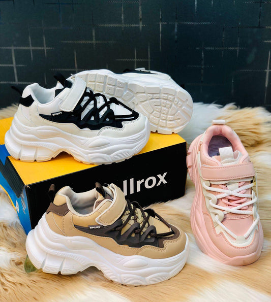 Women's Thick Sole Trendy Look Sneakers - Y-913