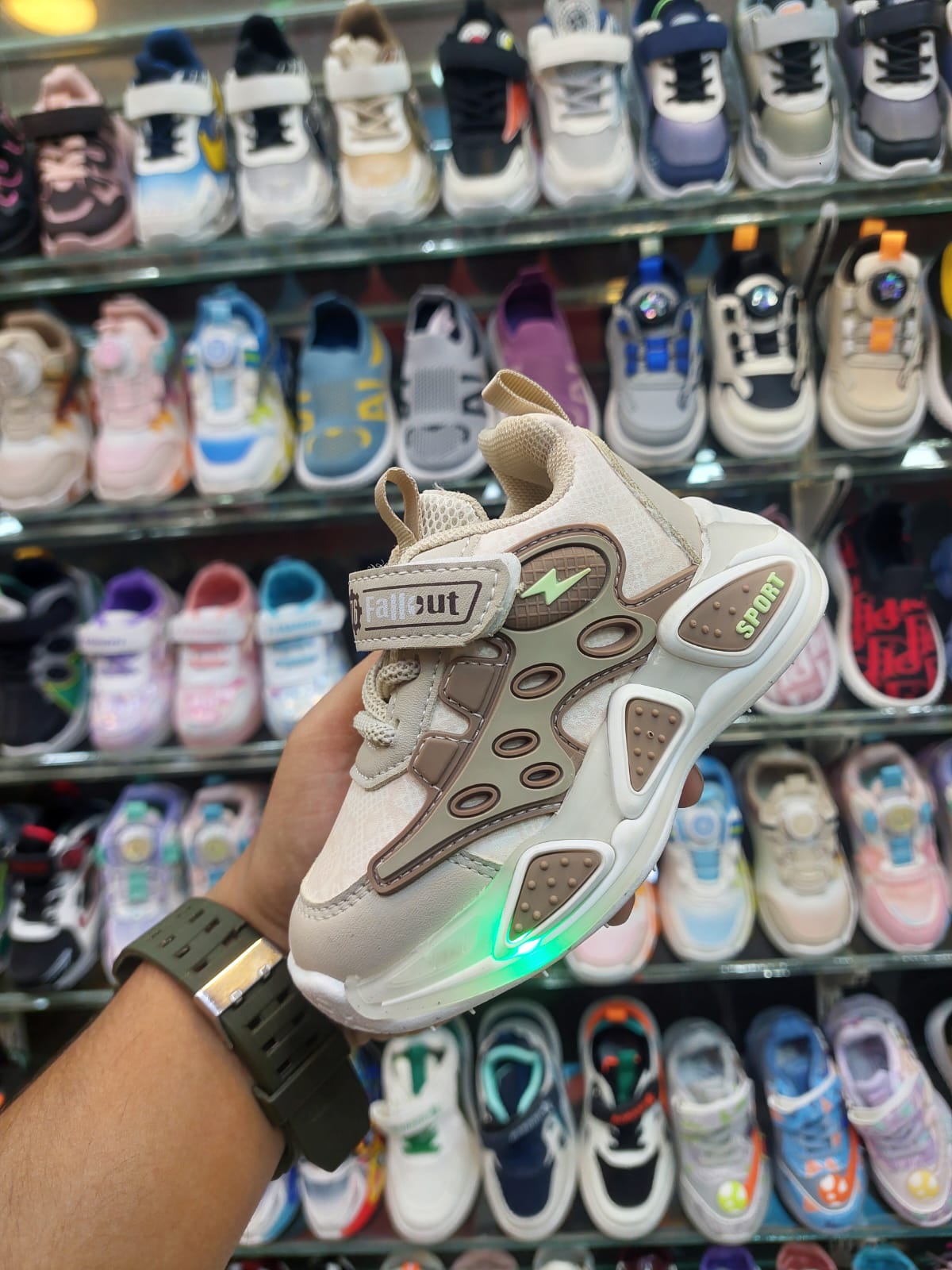 Lights in Sole Trendy Look Sneakers for Kids - OB62