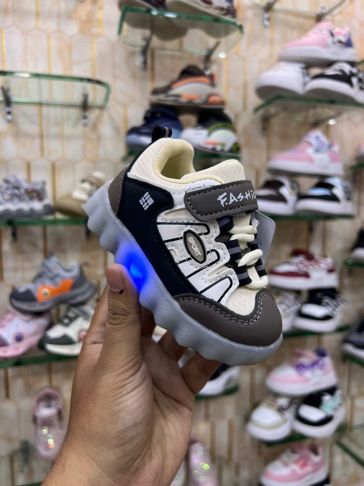 Lights in Sole New Trendy Look Shoes for Kids - FK57 (Black)