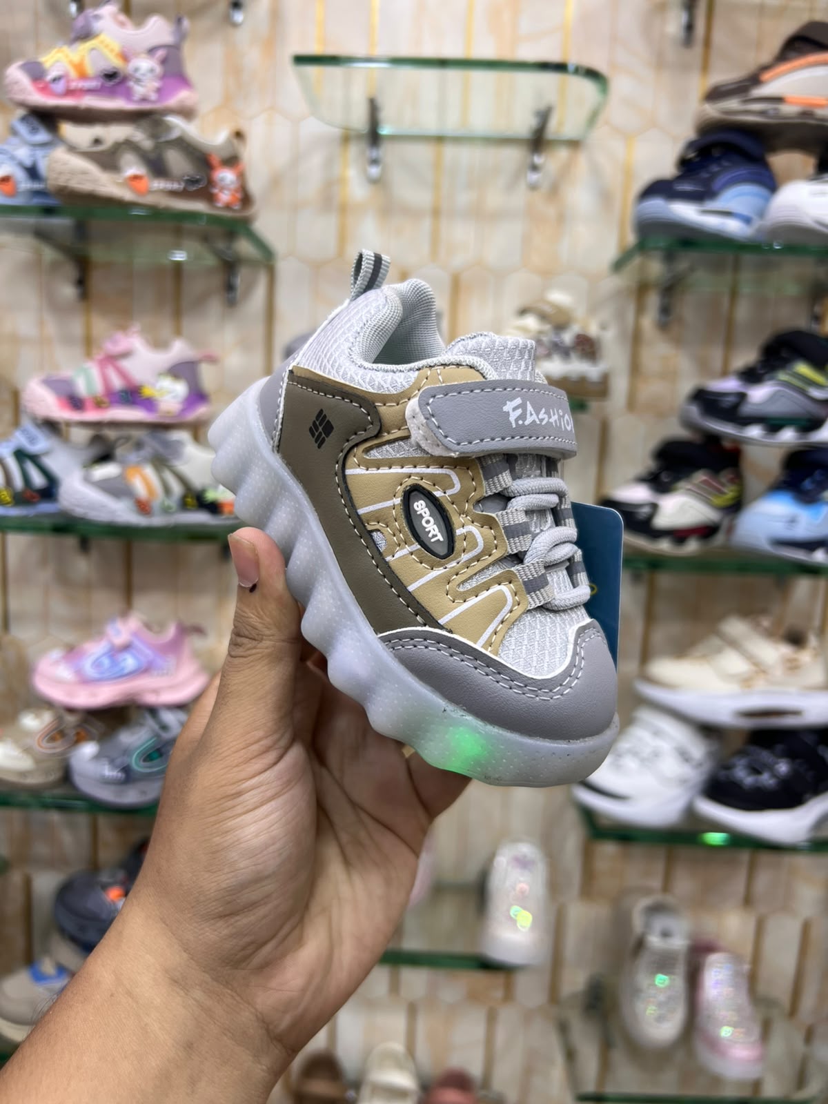Lights in Sole New Trendy Look Shoes for Kids - FK57 (Gray)